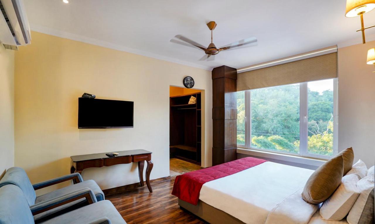 Redwood Resort Panchkula Exterior photo